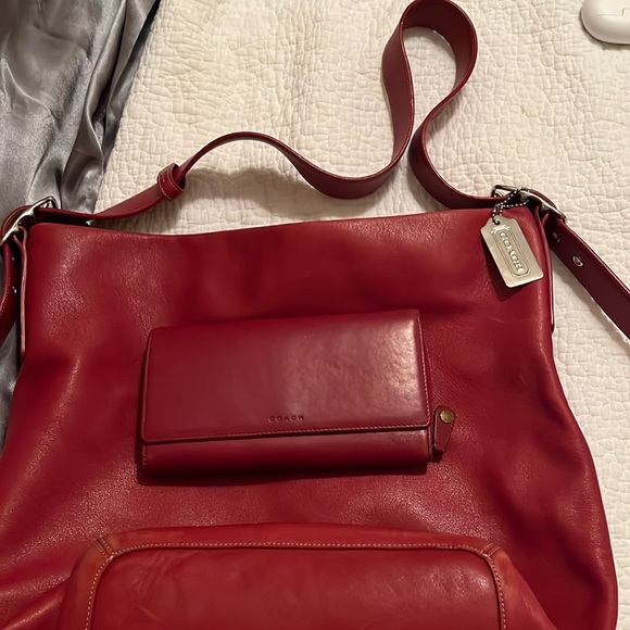 Authentic Coach Bucket purse & matching Wallet. - Picture 1 of 9